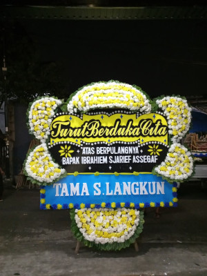 Papan Bunga Duka di Sango